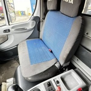 foto EUR4 pritsche 9t/6.5m Avia D90 Cummins motor